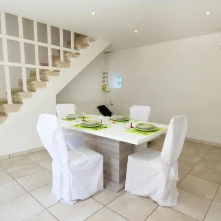 House La Source En Provence Pierrelatte